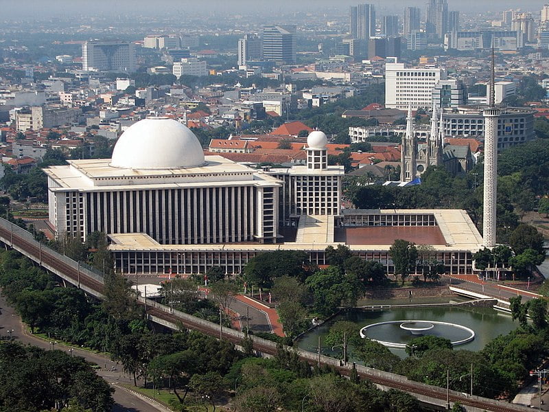 MASJID-NUSANTARA-Sejarah-Menarik-Masjid-Istiqlal-yang-Perlu-Anda-Ketahui-WIKIPEDIA MASJID-NUSANTARA-Sejarah-Menarik-Masjid-Istiqlal-yang-Perlu-Anda-Ketahui-WIKIPEDIA