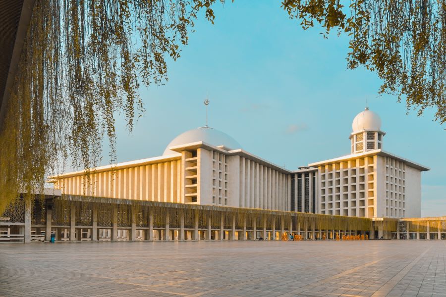 masjid istiqlal hari istiqlal